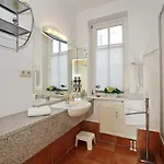 Haus Kuehlung 01 Apartment *